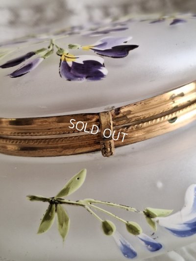 画像4: アンティークガラスパウダージャー