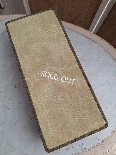 画像13: アンティーク刺繍ボックス