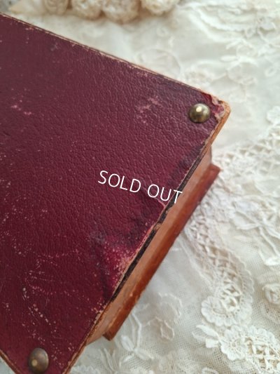 画像12: アンティーククッション付きボックス