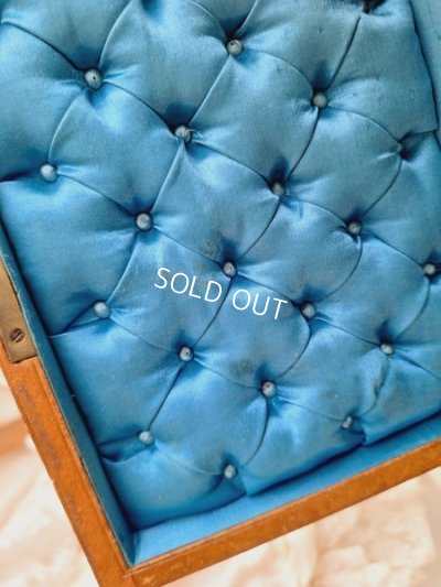 画像19: アンティーククッション付きボックス