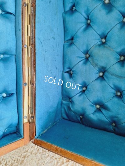 画像20: アンティーククッション付きボックス