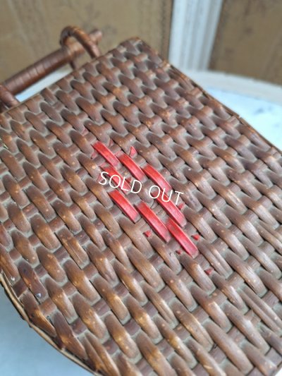 画像9: アンティークソーイングバスケット