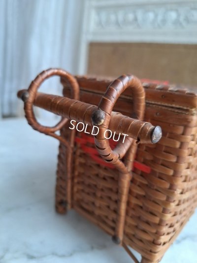 画像3: アンティークソーイングバスケット