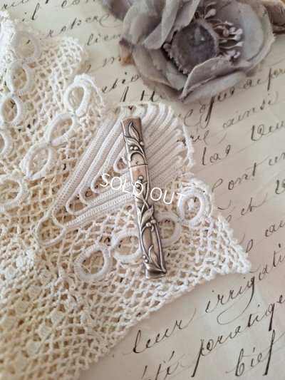 画像10: アンティークやどり木レリーフニードルケース