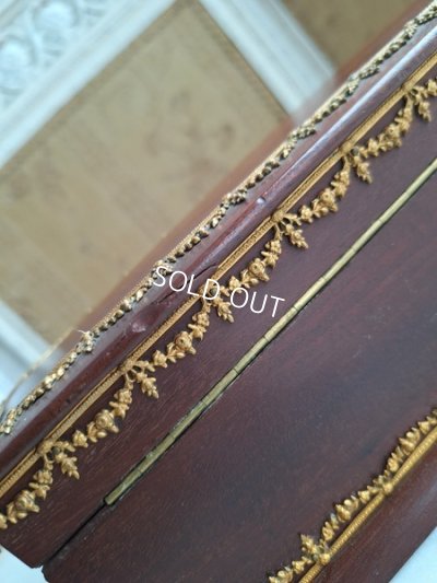 画像19: ローズガーランド装飾ハンドグローブボックス