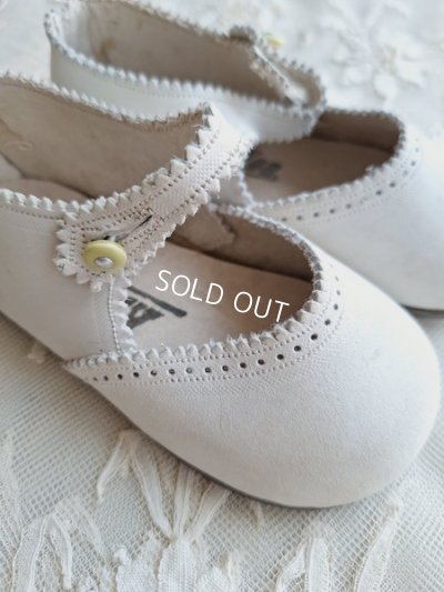 画像4: アンティーク白いベビーシューズ