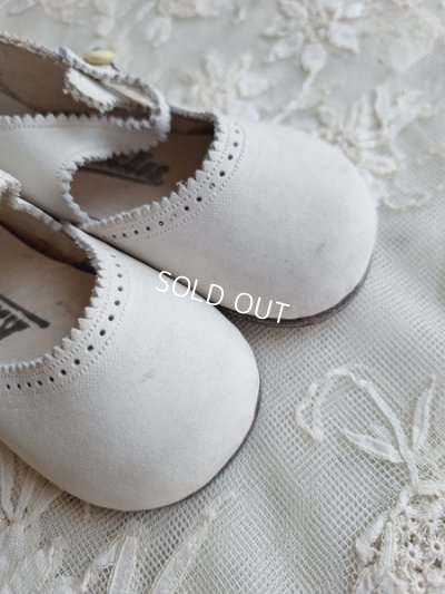 画像8: アンティーク白いベビーシューズ