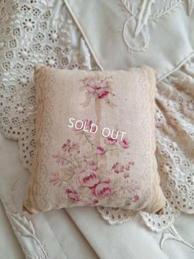 画像6: フレンチローズ柄クッション