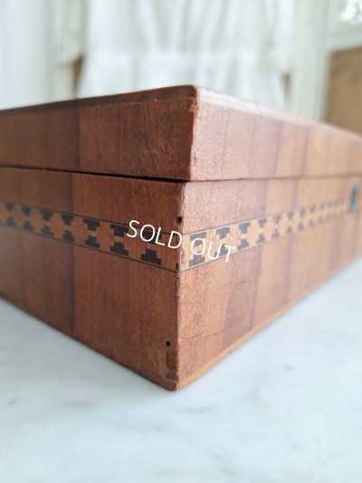 画像16: アンティークツバメ木箱