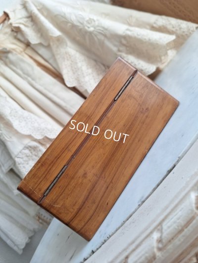 画像9: モシュリンヌクッション付スズラン柄ボックス