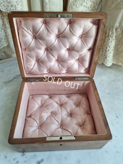 画像4: モシュリンヌクッション付スズラン柄ボックス