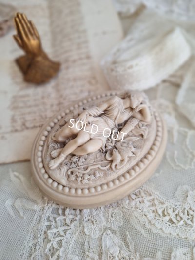 Paperweight