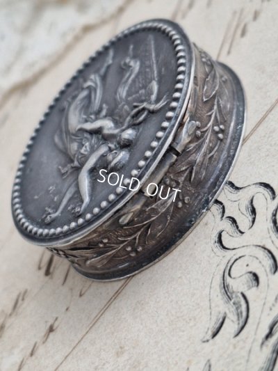 画像6: アンティーク天使レリーフケース