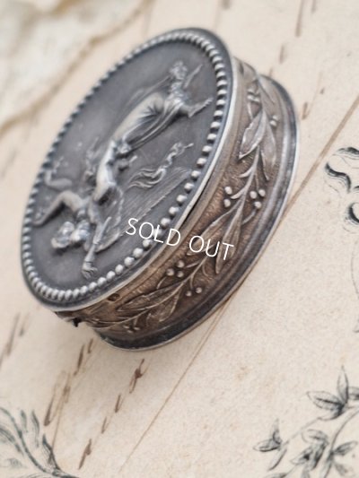 画像14: アンティーク天使レリーフケース