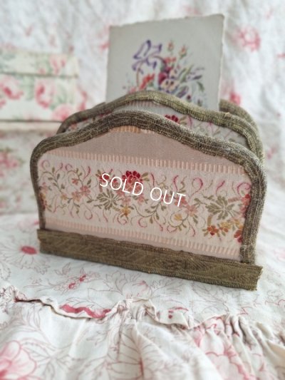 antiqueletterholder
