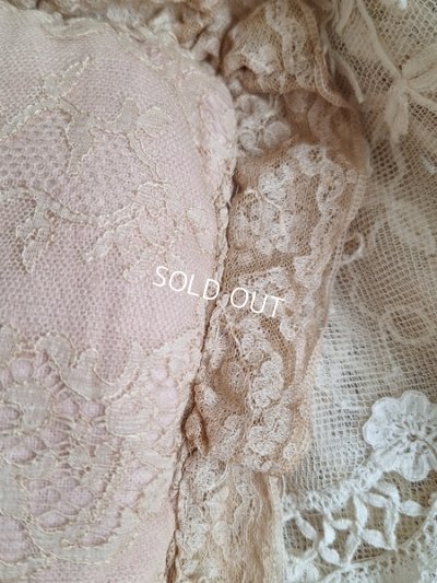 画像3: アンティークレースクッション