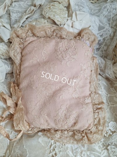 画像8: アンティークレースクッション