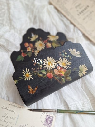 antiqueletterholder