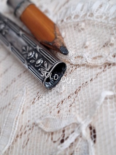 画像8: アンティークローズレリーフペンシル
