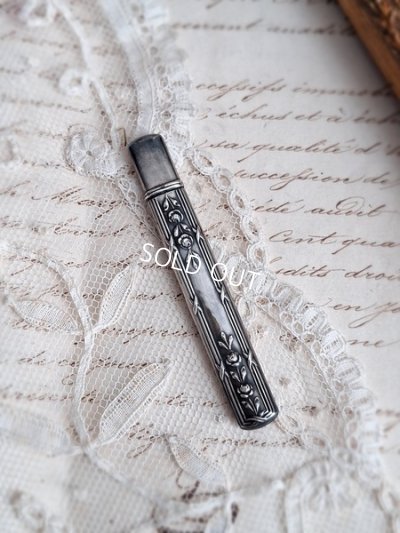 画像2: アンティークローズレリーフペンシル