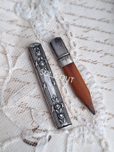 画像13: アンティークローズレリーフペンシル