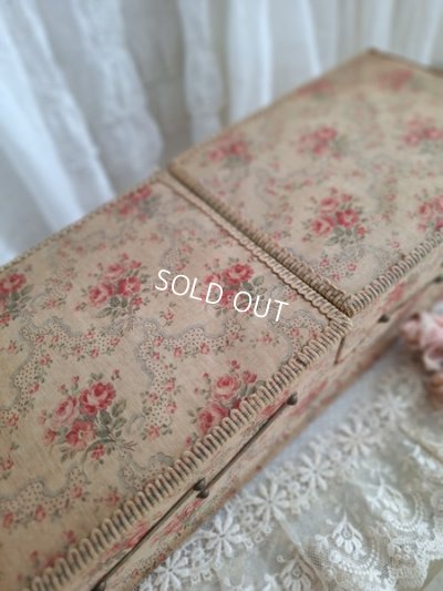 antiquecartonnage