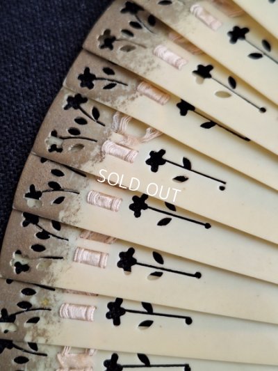 画像8: すずらん柄セルロイド扇子