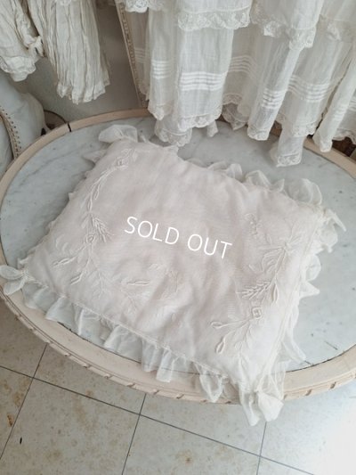 画像3: アンティークレースクッション