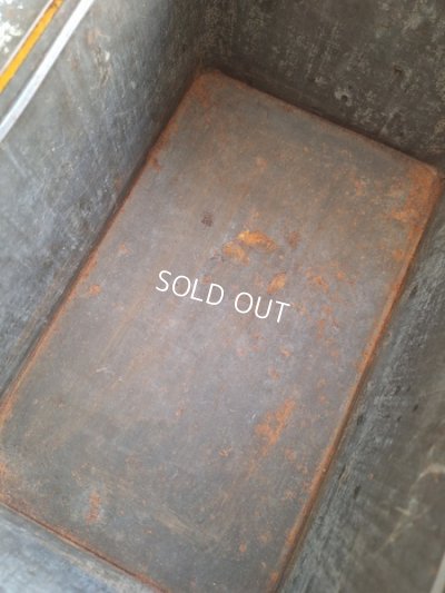 画像44: リボン柄ブリキバスケット