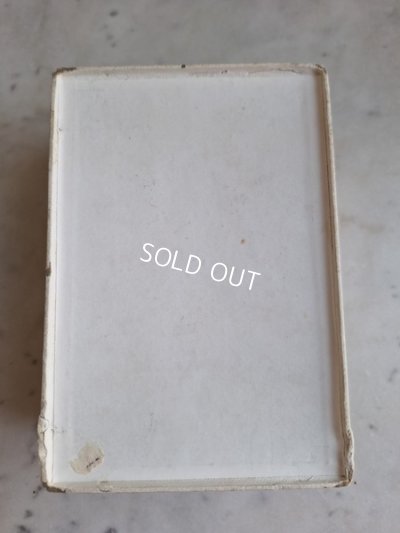 画像13: ツバメ柄アンティーク紙箱