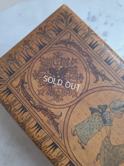 画像4: 少女柄アンティーク木箱