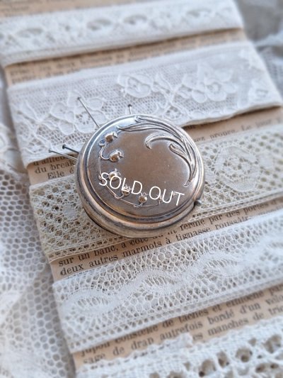 lillyofvallyneedlecushion