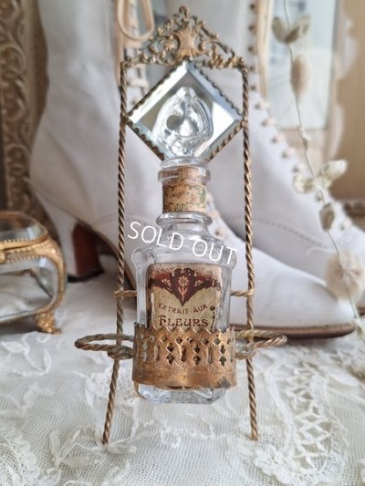 antiqueperfumebottle