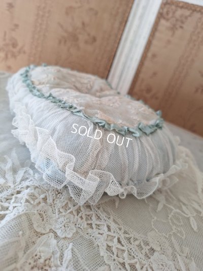 画像9: アンティークレースクッション