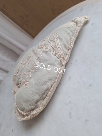 画像13: アンティークレースクッション