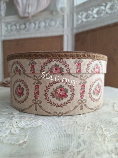 画像3: ローズとリボン柄カルトナージュボックス