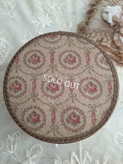 画像8: ローズとリボン柄カルトナージュボックス