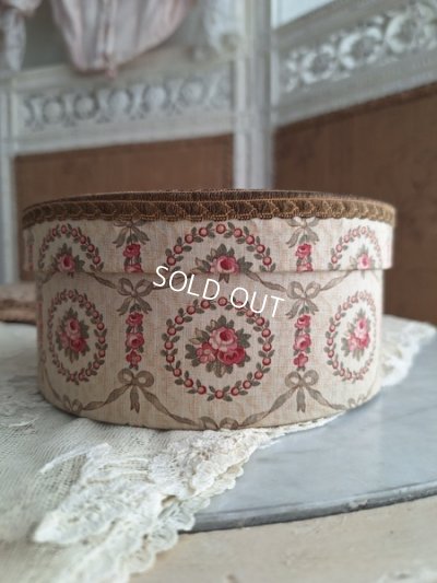 画像4: ローズとリボン柄カルトナージュボックス