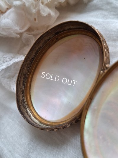 画像9: マザーオブパールケース