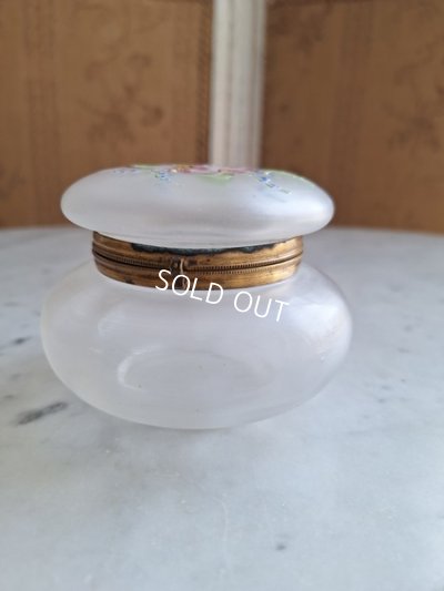 画像9: アンティークガラスパウダージャー