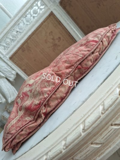 画像33: トワルドジュイ天使柄クッション