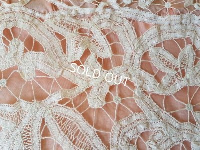 画像12: バテンレースキルト