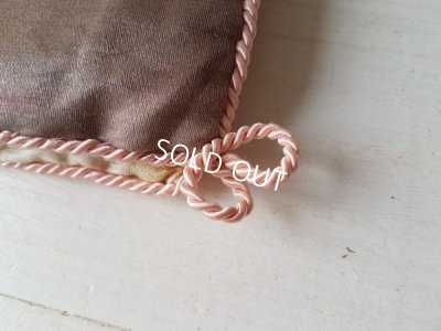 画像8: 猫柄シルクハンキーケース