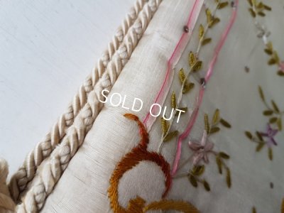 画像12: 刺繍シルクハンキーケース