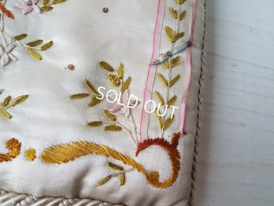 画像8: 刺繍シルクハンキーケース