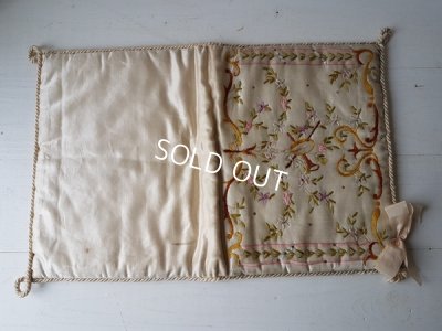 画像4: 刺繍シルクハンキーケース