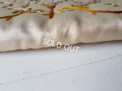 画像10: 刺繍シルクハンキーケース