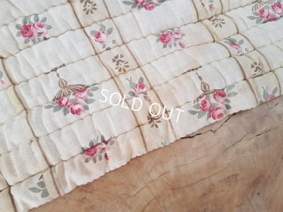 画像9: アンティ―クローズ柄キルト