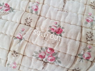 画像19: アンティ―クローズ柄キルト