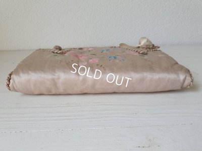 画像8: アンティークシルクハンキーケース